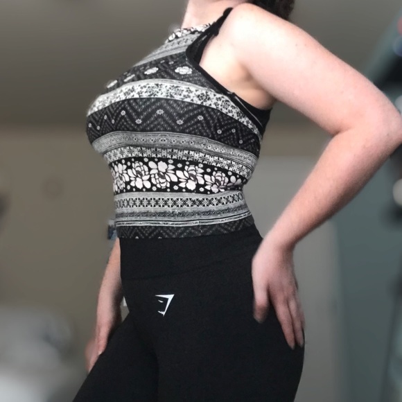 ✨SOLD✨American Eagle halter top - Picture 2 of 13